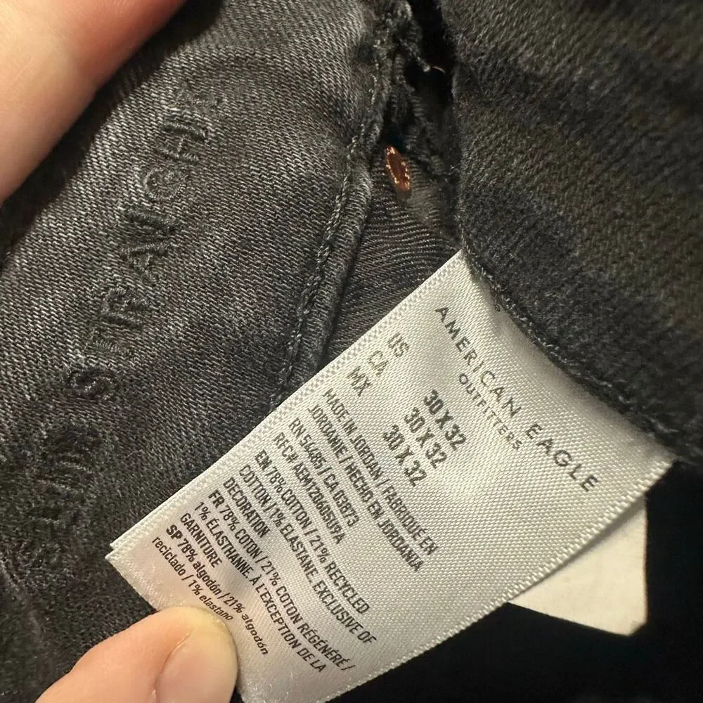 American Eagle black slim straight 30x32 distressed jeans